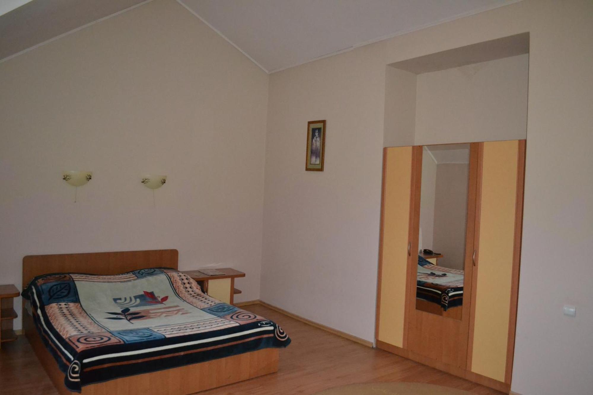 Zabava Guest House Ivano-Frankivsk Room photo